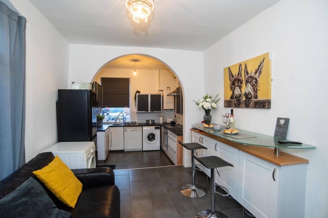 Bentley House With En-Suites Crewe Buitenkant foto